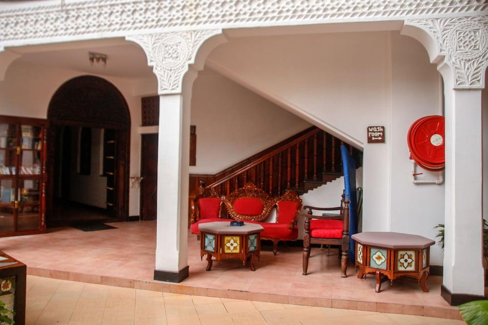 Tausi Palace Hotel Zanzibar Buitenkant foto