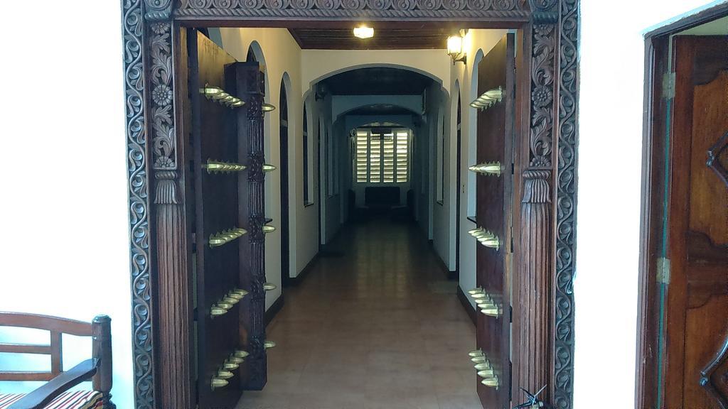 Tausi Palace Hotel Zanzibar Buitenkant foto